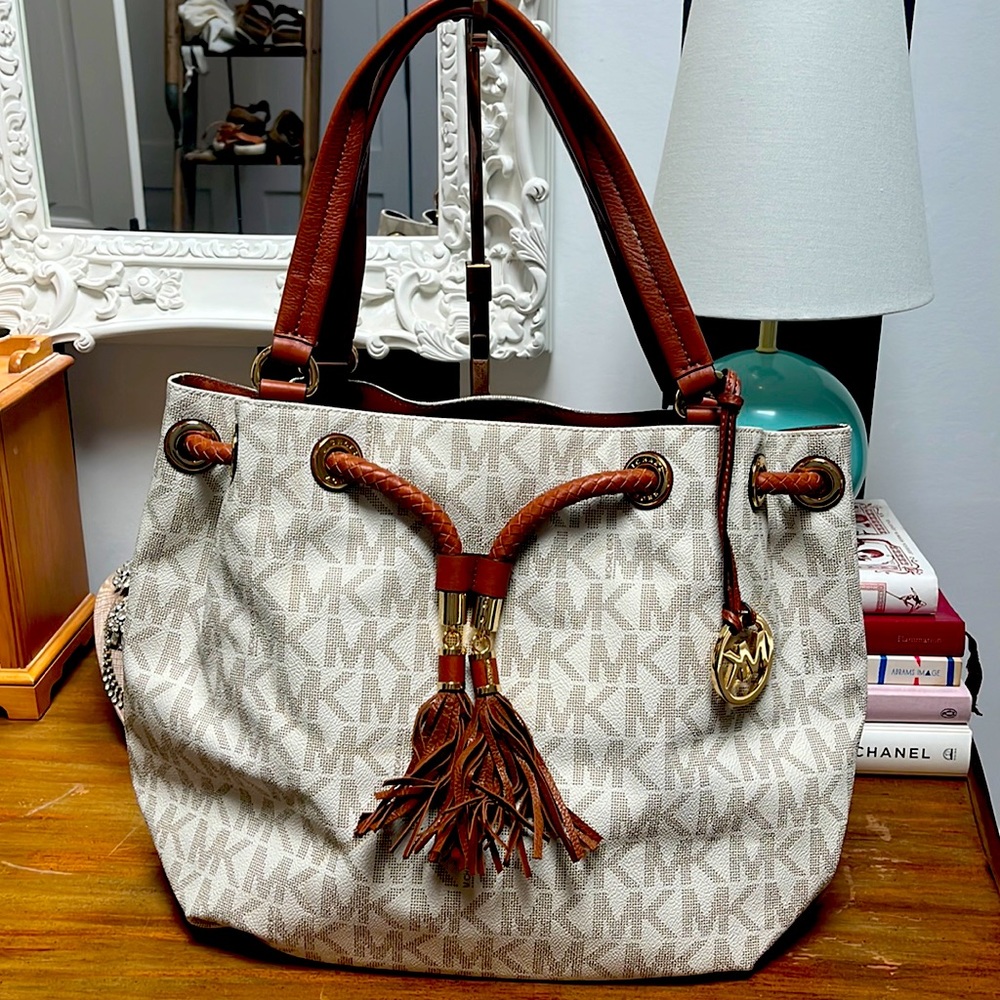 Michael Kors purse
